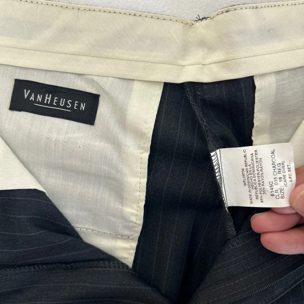 Van Heusen 2-Piece Suit Set Boys 18 Regular Charcoal Pinstripe Blazer Pants